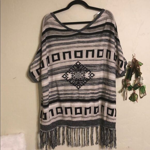 Roxy sweater XS (1095) - Picture 2 of 8